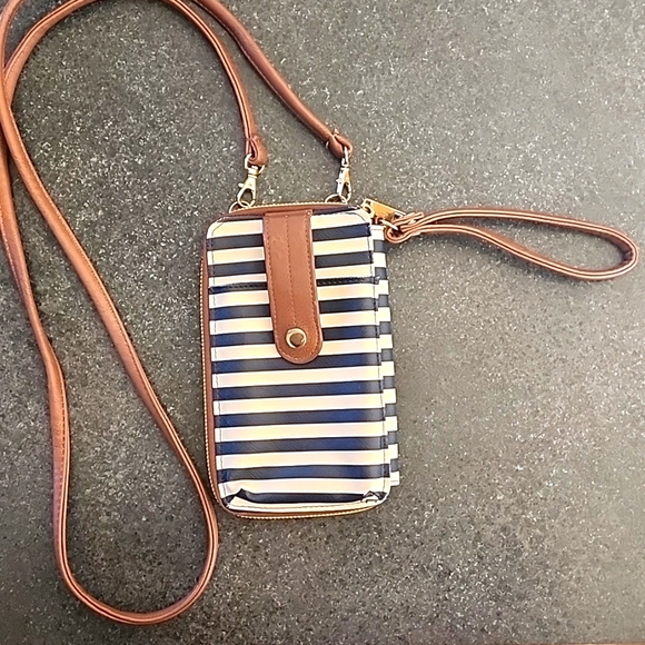 DSW Handbags - Wristlet